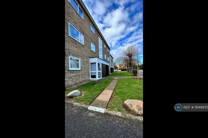 2 Bedroom Flat To Rent In Thorpe Lea Road, Peterborough, PE3