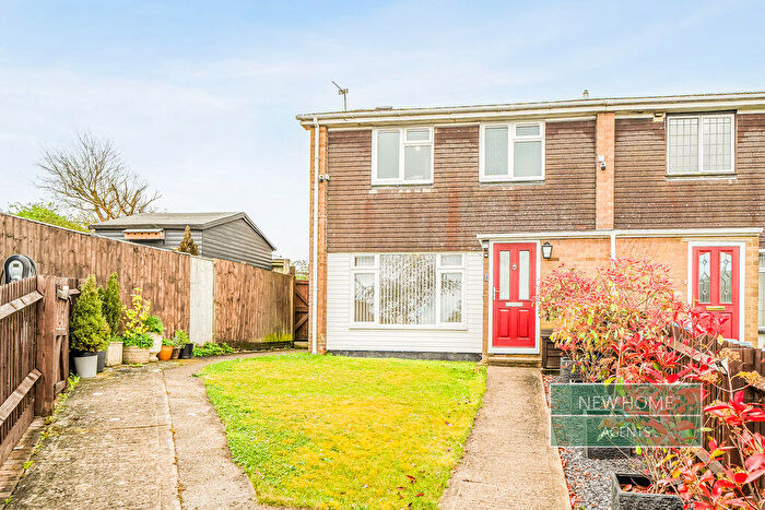 3 Bedroom End Of Terrace House For Sale In Cornish Road, Chipping Norton, OX7