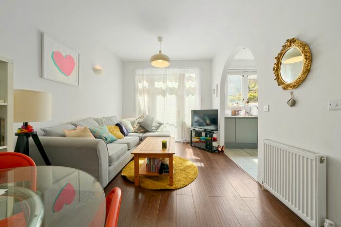 1 Bedroom Flat To Rent In Fermoy Road, London, W9