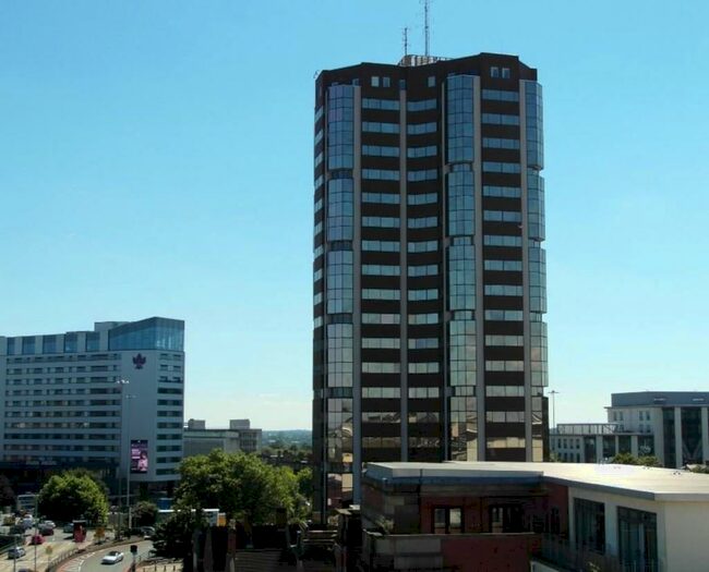 1 Bedroom Apartment To Rent In Metropolitan House, Hagley Road, Birmingham, B16