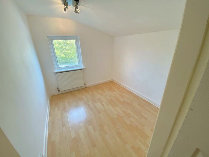 3 Bedroom Semi-Detached House To Rent In Huntly Grove, Peterborough, PE1