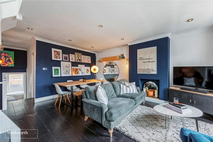 2 Bedroom Flat To Rent In Clarence Road, London, W4