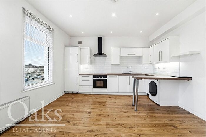 3 Bedroom Flat For Sale In Grant Road, Addiscombe, CR0