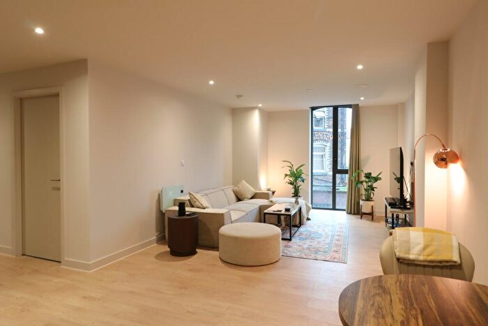 1 Bedroom Apartment To Rent In Waterhouse Tower, Waterhouse Gardens, Dutton Street, Manchester, M3