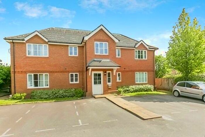 1 Bedroom Flat To Rent In Stoughton Area, North Guildford, GU2