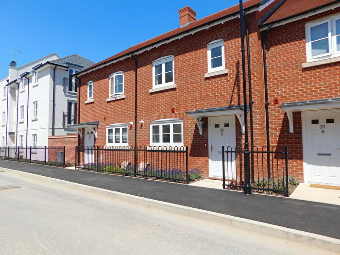 3 Bedroom Terraced House To Rent In Orchard Mead, Berewood, PO7