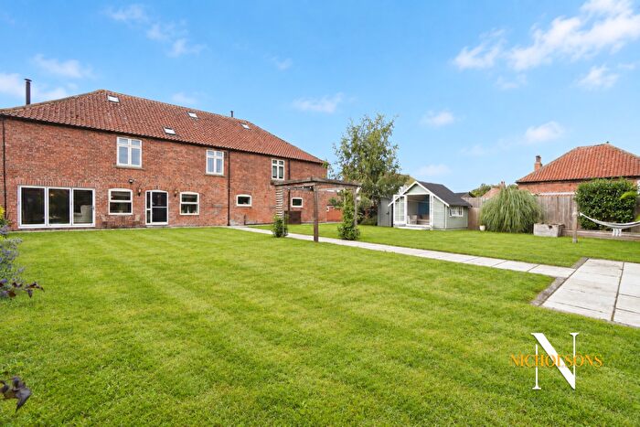 3 Bedroom Semi-Detached House For Sale In Main Street, Mattersey, Doncaster, South Yorkshire, DN10