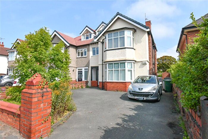 3 Bedroom Flat For Sale In Birkenhead Road, Meols, Wirral, CH47