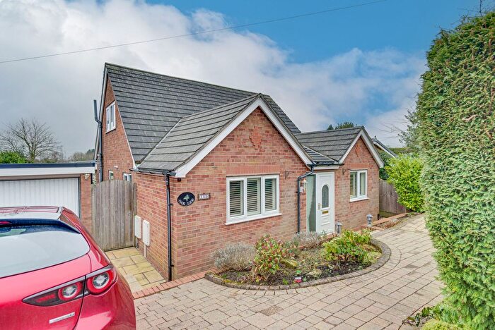 4 Bedroom Detached House For Sale In Birtles Road, Macclesfield, SK10