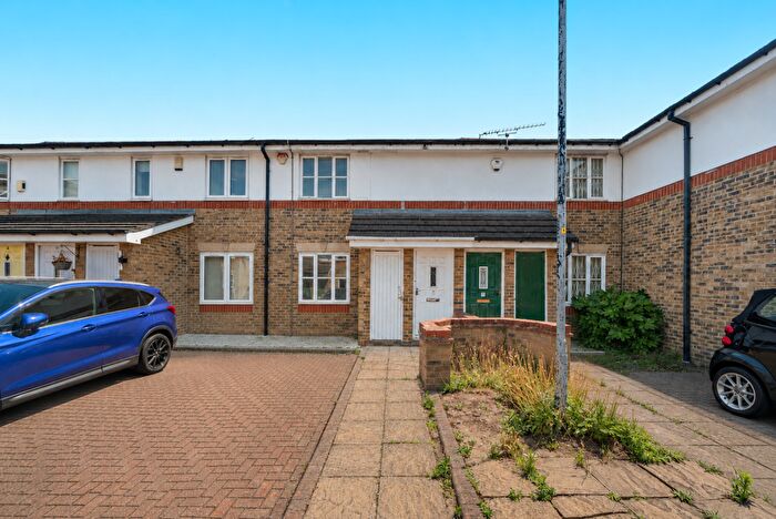 2 Bedroom Terraced House For Sale In Ivy Court, Argyle Way, London, SE16