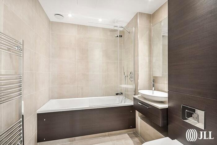 2 Bedroom Flat To Rent In City North Place London, N4