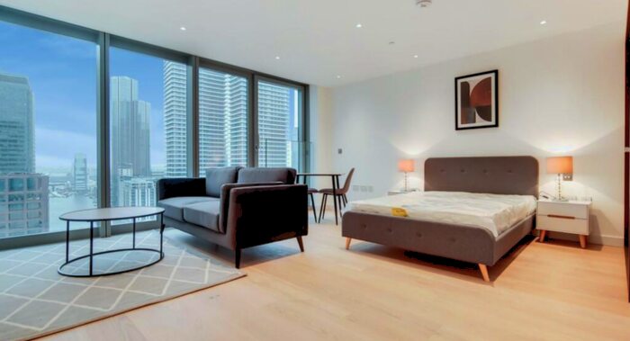 Studio To Rent In Landmark Pinnacle, Canary Wharf, London, E14