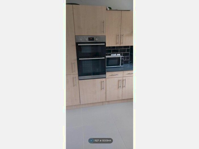 4 Bedroom Terraced House To Rent In Stanmore Hill, Stanmore, HA7