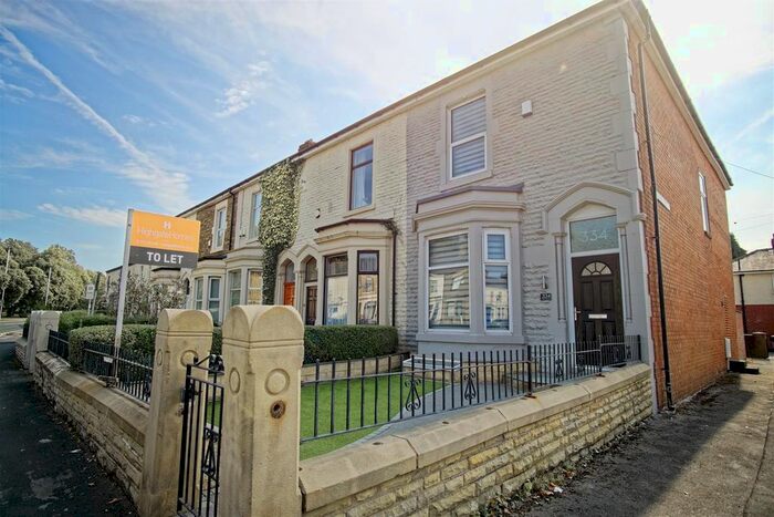 3 Bedroom End Of Terrace House To Rent In New Hall Lane, Preston, PR1