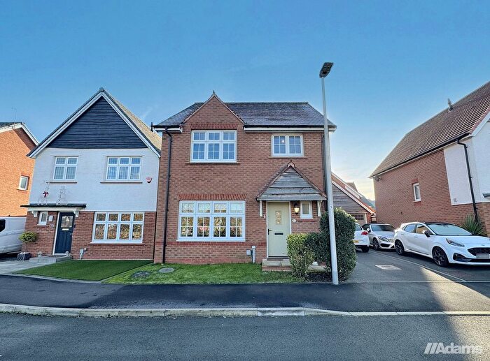 4 Bedroom Detached House For Sale In Boundary Stone Lane, Widnes, WA8