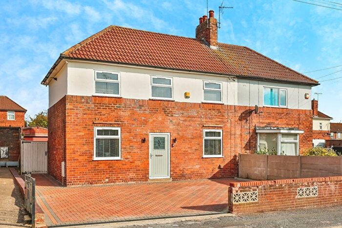2 Bedroom Semi-detached House For Sale In Aberconway Street, Blidworth, Mansfield, Nottinghamshire, NG21