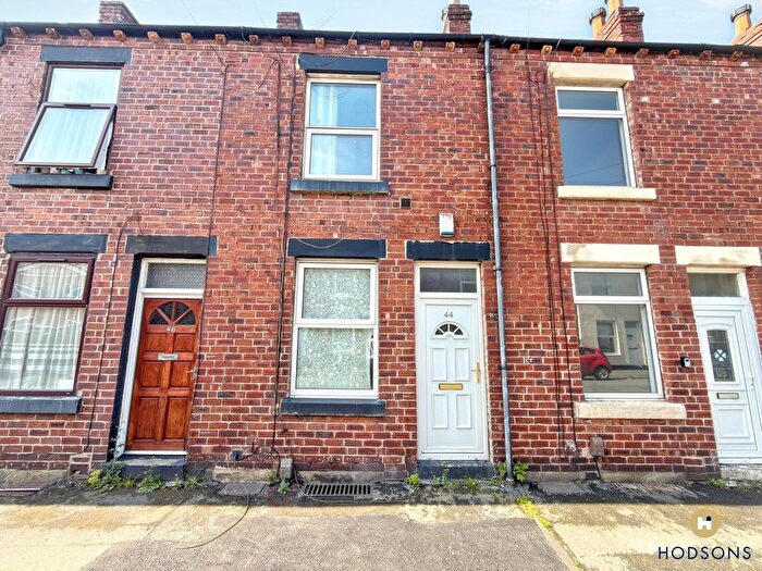 2 Bedroom Terraced House For Sale In Gordon Street, Wakefield, WF1