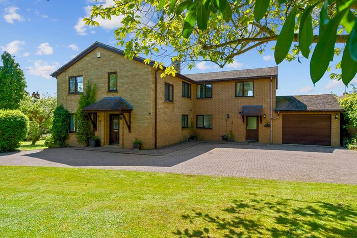 5 Bedroom Detached House For Sale In Hogg End, Chipping Warden, OX17