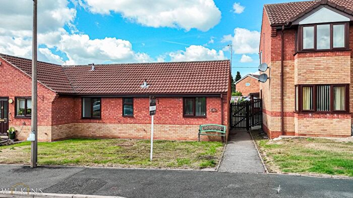 2 Bedroom Bungalow For Sale In Ladywell Close, Stretton, Burton-On-Trent, Staffordshire, DE13