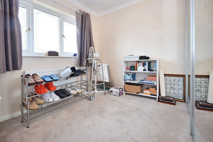 4 Bedroom Detached House For Sale In Grange Drive, Ossett, West Yorkshire, WF5