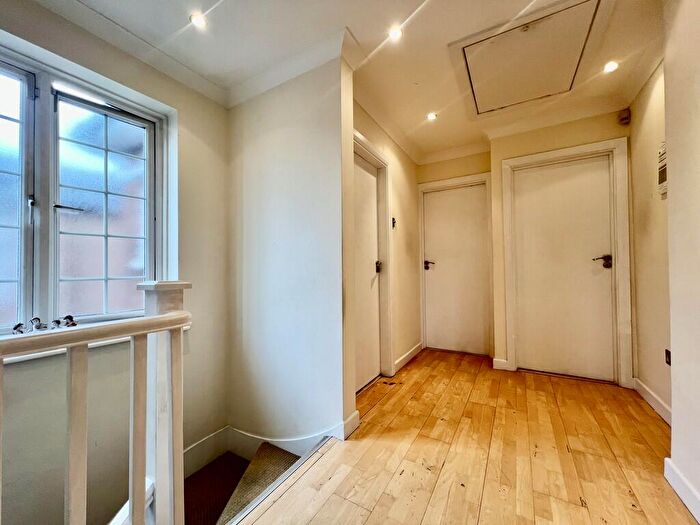 6 Bedroom Detached House To Rent In Albury Drive, Pinner, HA5