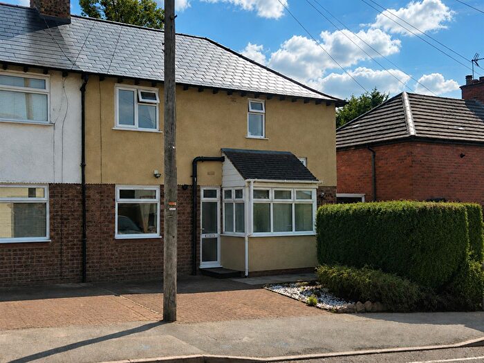 3 Bedroom Semi-Detached House To Rent In Grange Road, Stourbridge, DY9