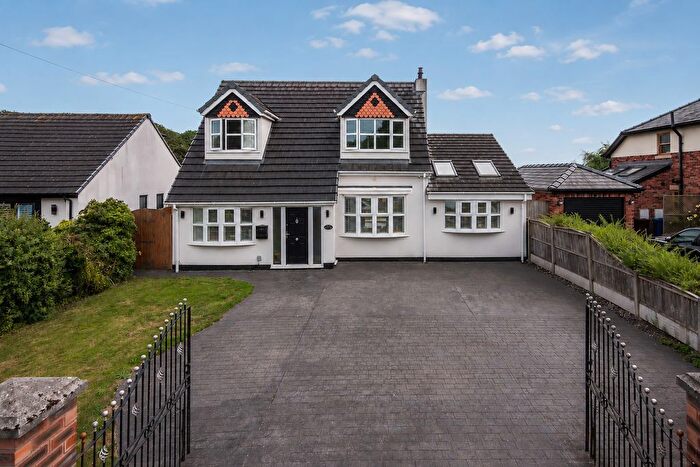 4 Bedroom Detached House For Sale In Willow View, Newton Road, Lowton, WA3