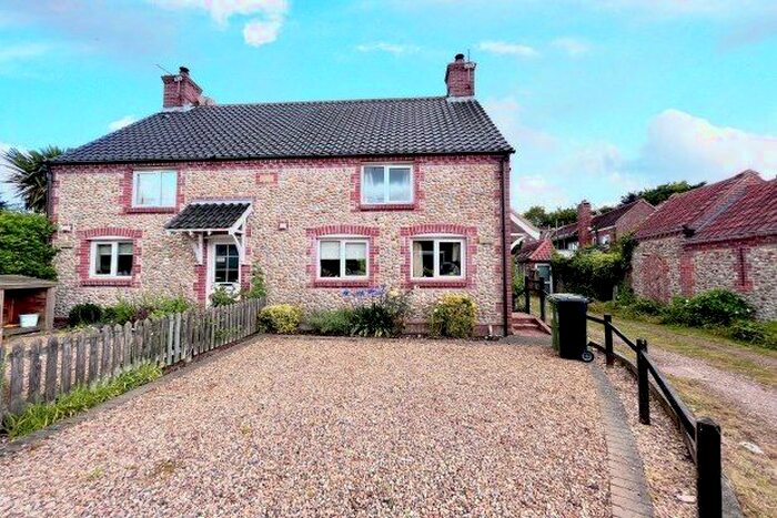 3 Bedroom Cottage To Rent In The Street, Norwich, NR11