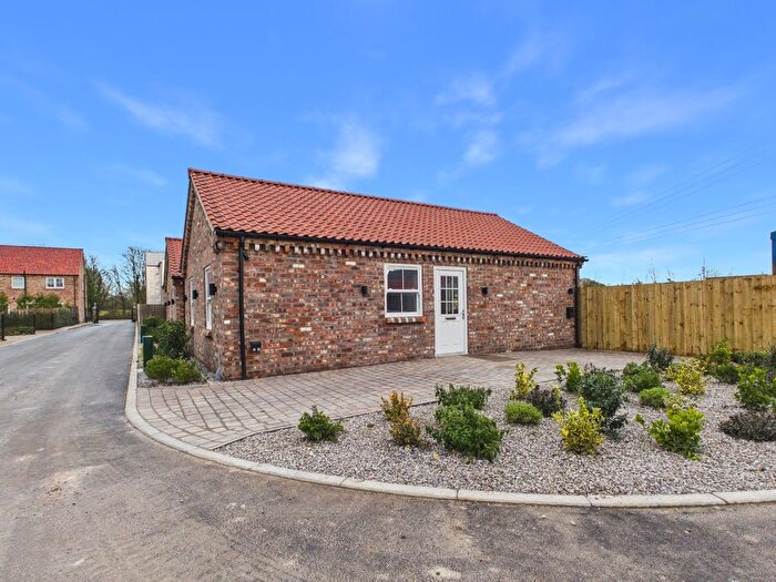 2 Bedroom Detached Bungalow For Sale In Houndale Bank, Driffield, East Riding Of Yorkshire, YO25