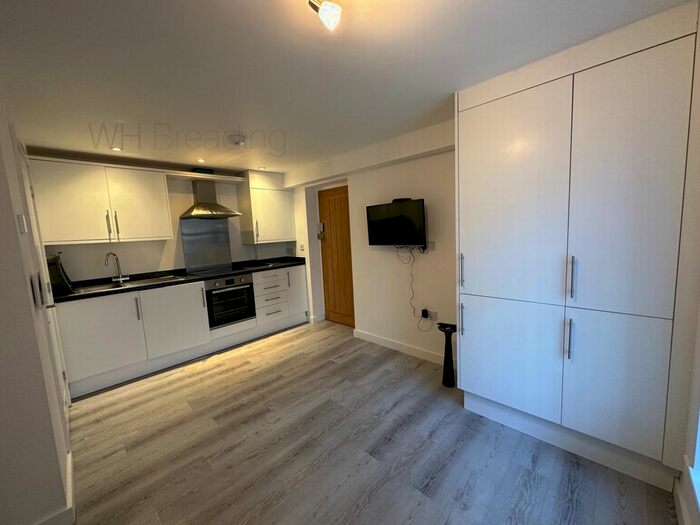 1 Bedroom Flat To Rent In Fitzroy Road, Whitstable, CT5