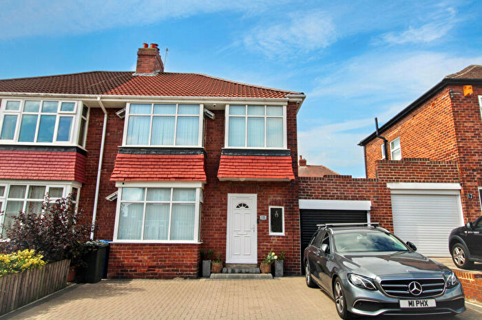 3 Bedroom Semi-Detached House For Sale In Vancouver Drive, Cochrane Park, Newcastle Upon Tyne, Tyne And Wear, NE7