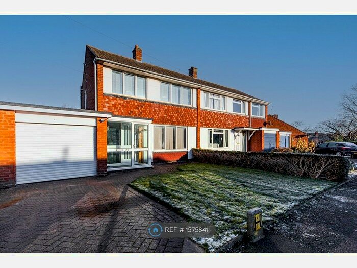 3 Bedroom Semi-Detached House To Rent In Mildenhall, Tamworth, B79