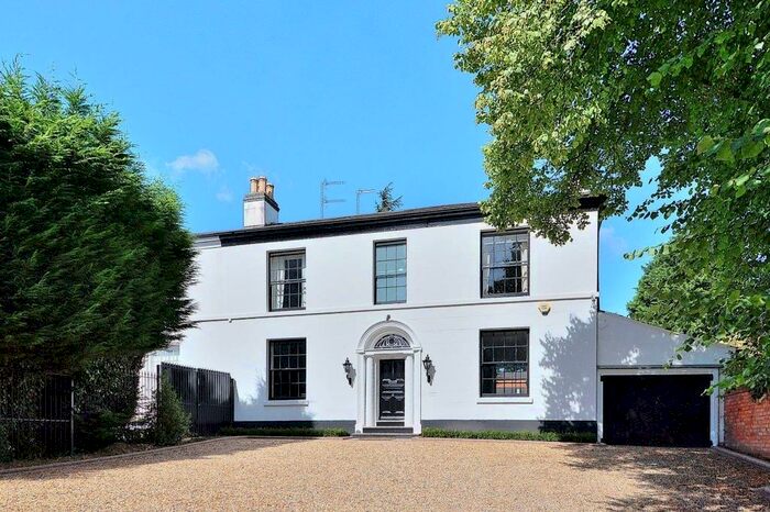 4 Bedroom Semi-Detached House To Rent In Bristol Road, Edgbaston, B5