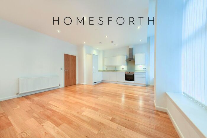 2 Bedroom Flat To Rent In Emerald House, Lansdowne Road, Croydon, CR0