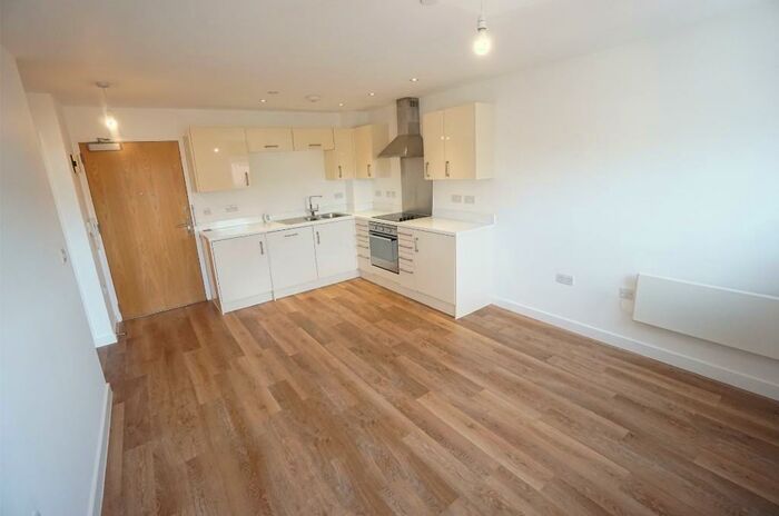 1 Bedroom Flat To Rent In Cheap Street, Newbury, Berkshire, RG14