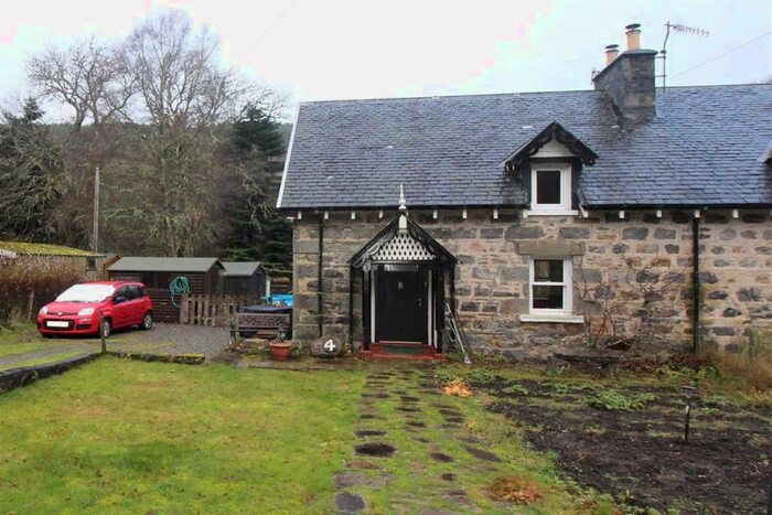 2 Bedroom Cottage For Sale In Tomich, By Beauly, Inverness-Shire IV4