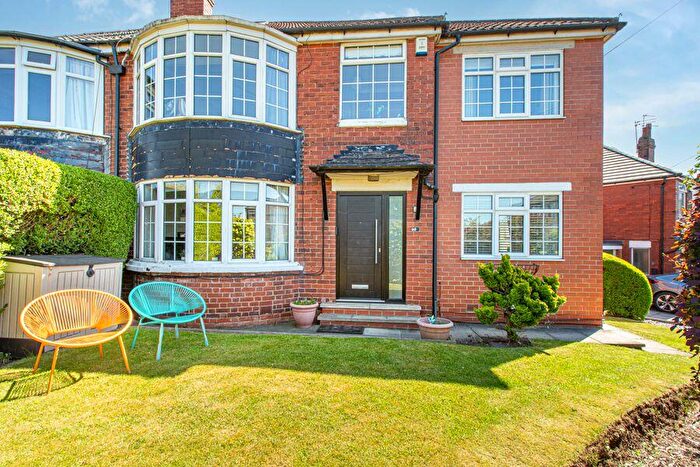 4 Bedroom Semi-Detached House For Sale In Chelwood Grove, Roundhay, LS8