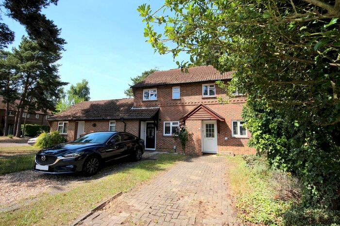 2 Bedroom Terraced House To Rent In Queens Pine, Bracknell, RG12