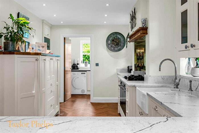 4 Bedroom Detached House For Sale In Great Oak Court, Hunsdon, SG12
