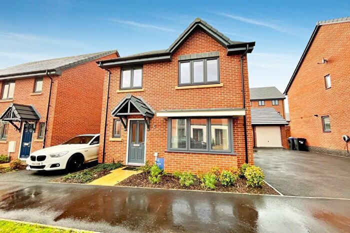 4 Bedroom House To Rent In Rievaulx Way, Daventry, NN11