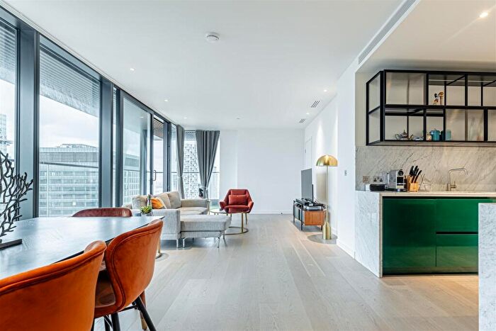 2 Bedroom Apartment For Sale In Wards Place, Canary Wharf, E14