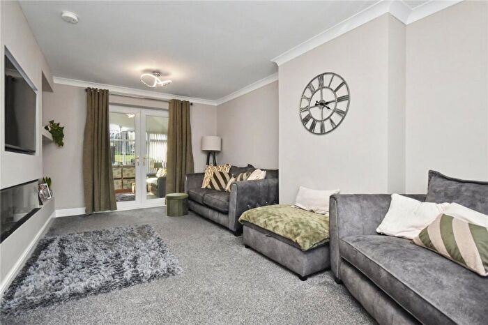 3 Bedroom Semi-Detached House For Sale In Valley Mount, Kippax, Leeds, West Yorkshire, LS25