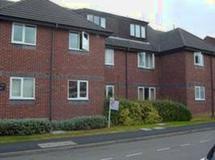 2 Bedroom Flat To Rent In Oxford Street, Rugby, CV21