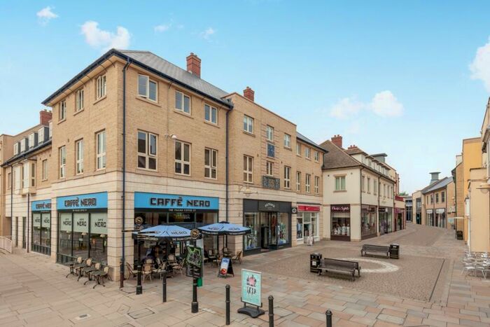 2 Bedroom Apartment To Rent In Marriotts Walk, Witney, OX28