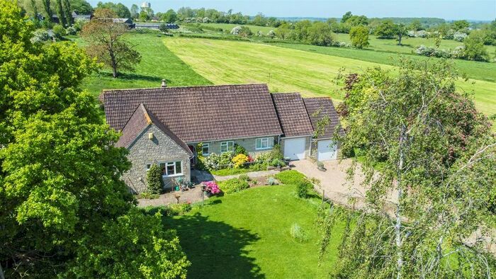 4 Bedroom Detached Bungalow For Sale In Rodbourne, Malmesbury, SN16