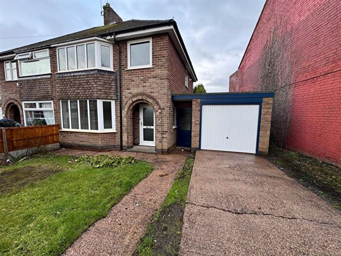 3 Bedroom Semi-Detached House To Rent In Ravenstone Road, Coalville, LE67