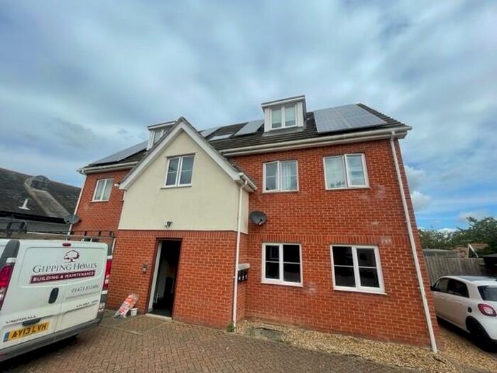 1 Bedroom Flat To Rent In The Square, Stowmarket, Suffolk, IP14