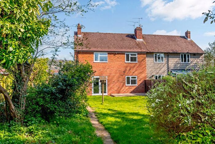 4 Bedroom Semi-Detached House To Rent In New Road, Gomshall, Guildford, GU5