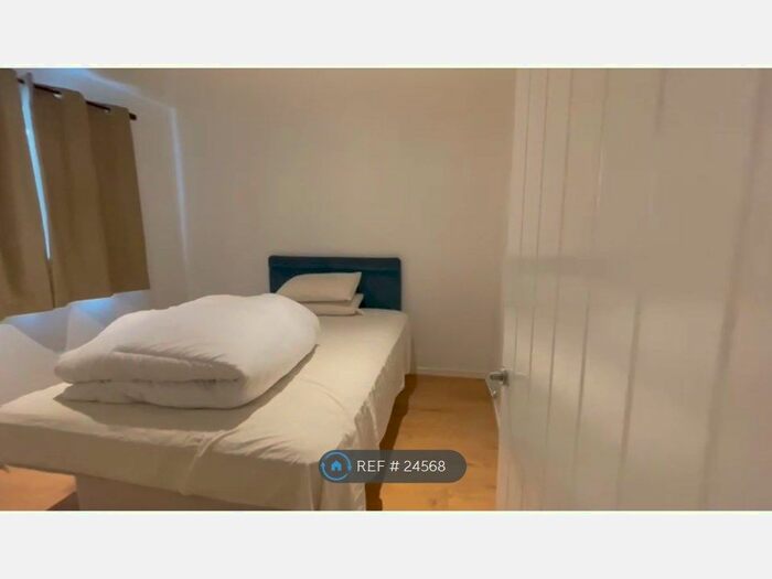 1 Bedroom Bungalow To Rent In Cuffley Hill, Goffs Oak, Waltham Cross, EN7