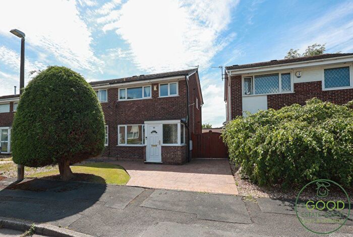 3 Bedroom Semi-Detached House For Sale In Levensgarth Avenue, Preston, PR2